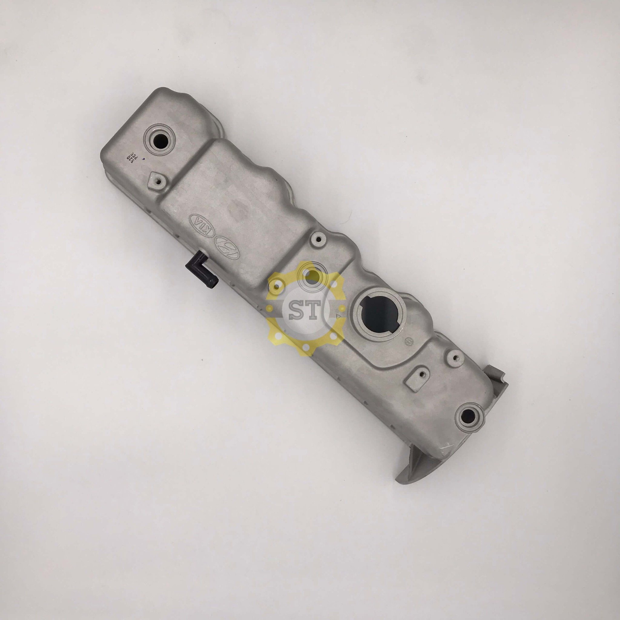 Nắp giàn cò Hyundai 1T 2241042520 1 Nắp giàn cò Hyundai 1T 2241042520