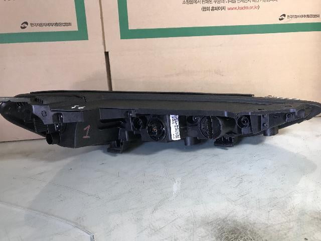 ĐÈN LED NGÀY HYUNDAI KONA 92207J9000 / 92208J9000 2 ĐÈN LED NGÀY HYUNDAI KONA 92207J9000 / 92208J9000