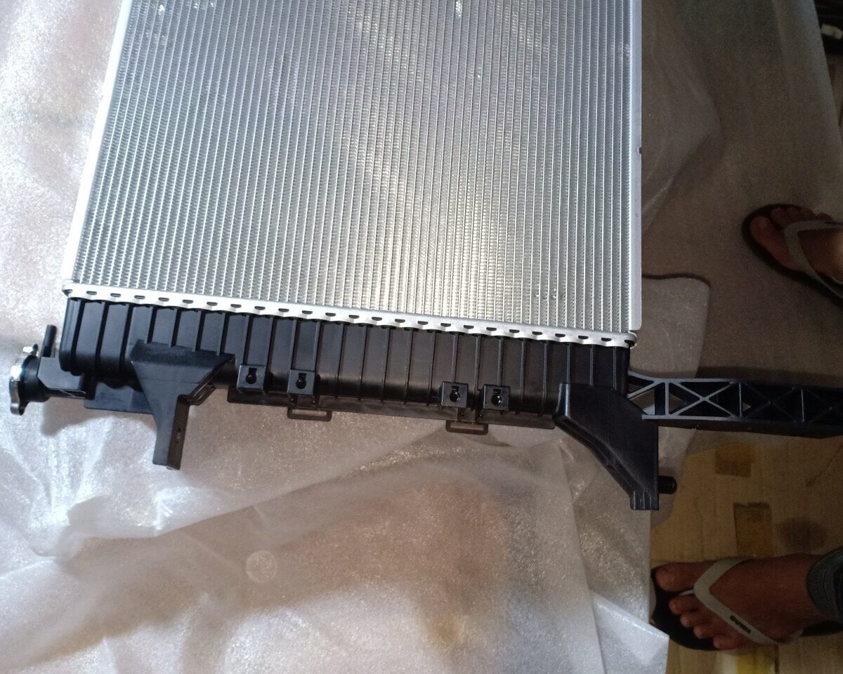 Két nước hyundai Solati HD170 2530159000