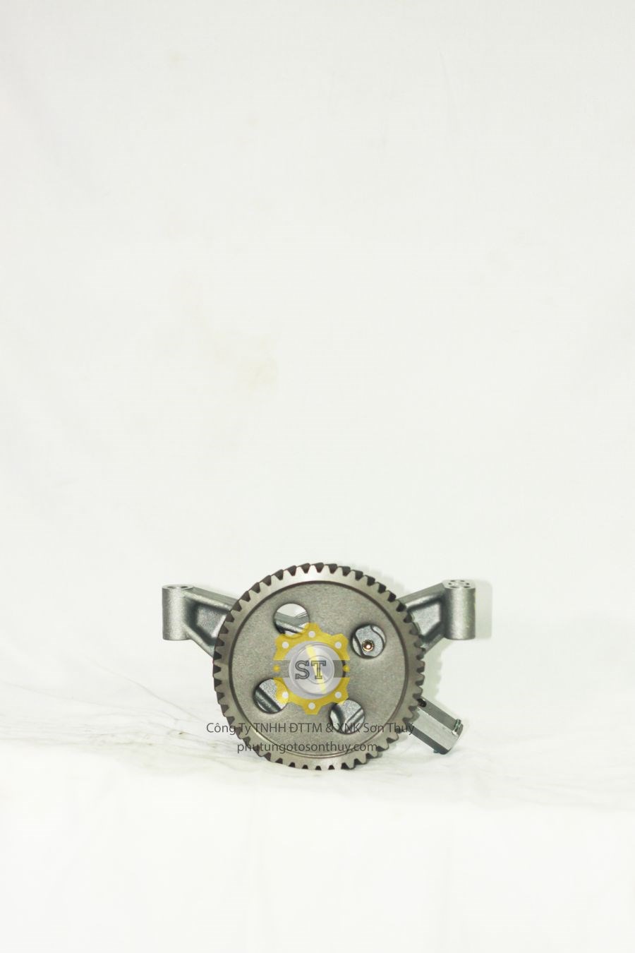 Bơm dầu Hyundai 5 tấn 2610093000