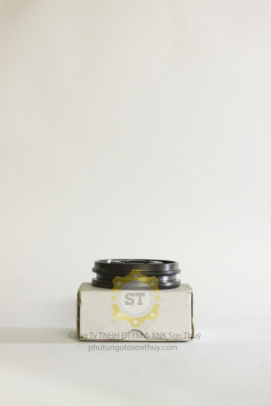 LỒNG TỐC 5 LÙI KIA FRONTIER 1T4 433704Y000 3 LỒNG TỐC 5 LÙI KIA FRONTIER 1T4 433704Y000 - Ảnh 3